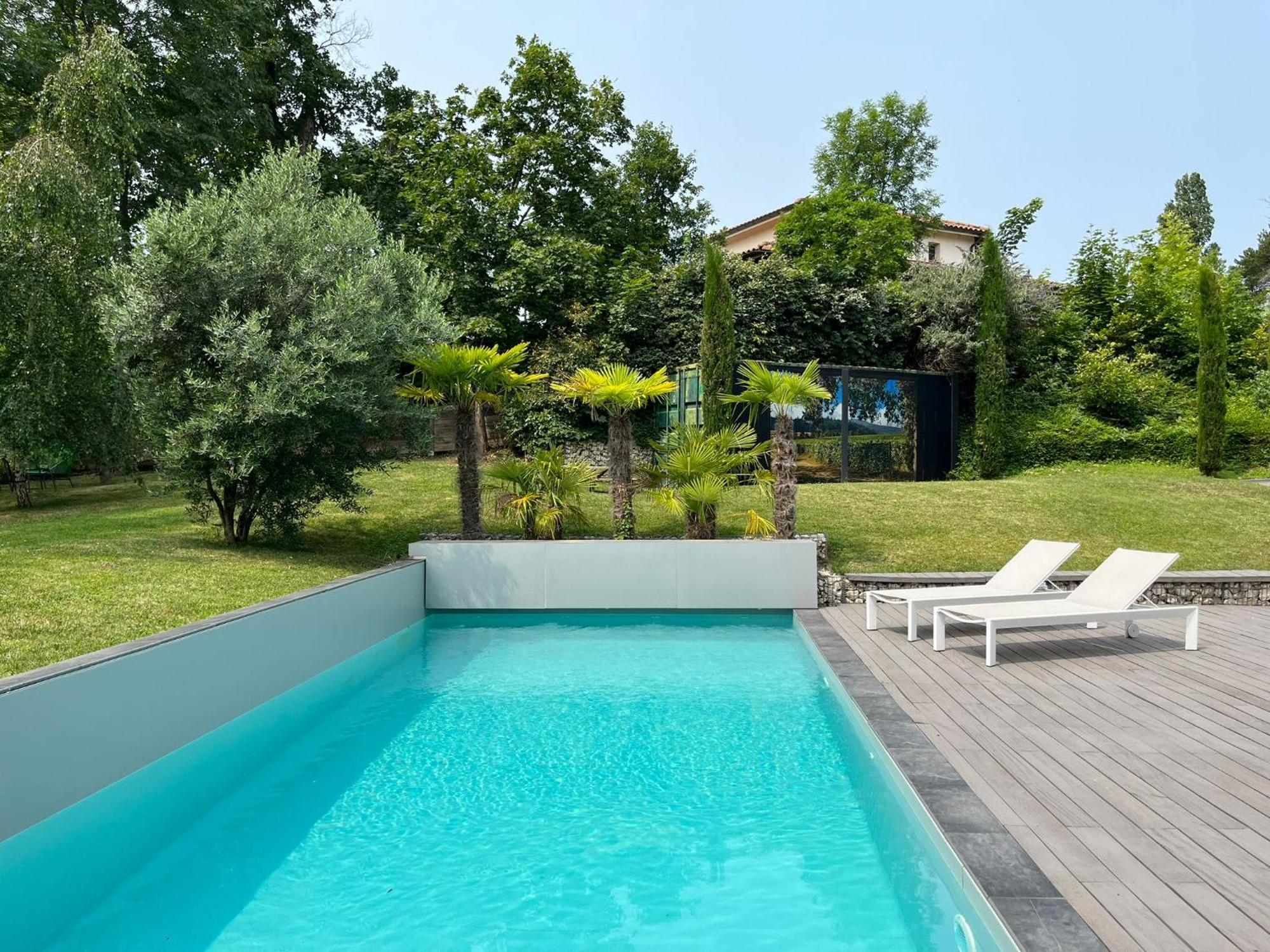Villa Piscine A Proximite De Lyon Chaponost